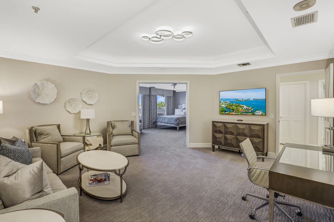 8665 Bay Colony Dr #702, Naples, FL 34108