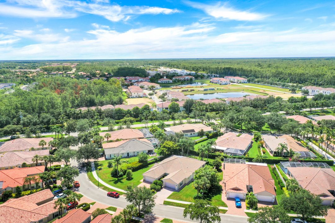 3343 Cayman Ln, Naples, FL 34119