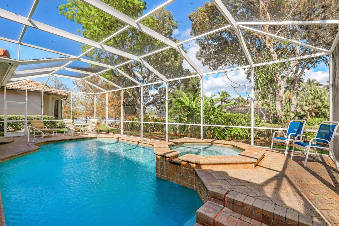 6900 Anthurium Ln, Naples, FL 34113