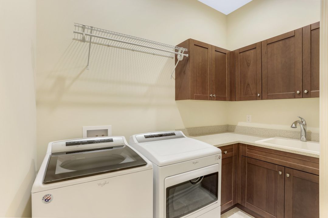 9225 Esplanade Blvd, Naples, FL 34119