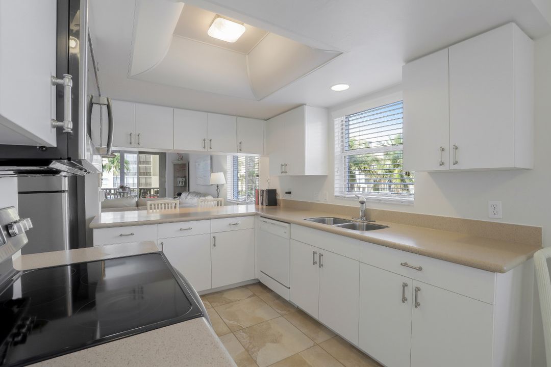 4361 Bay Beach Ln #124, Fort Myers Beach, FL 33931