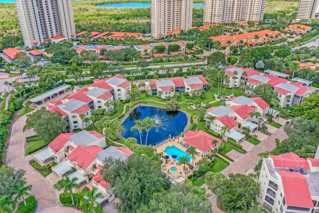 6500 Valen Way #402, Naples, FL 34108