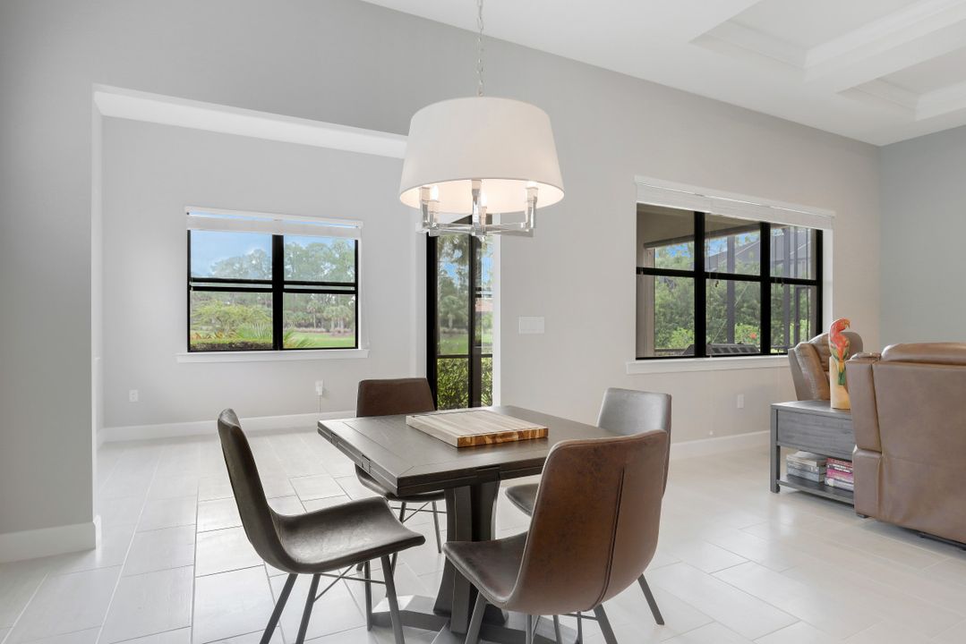 9419 Whooping Crane Wy, Naples, FL 34120