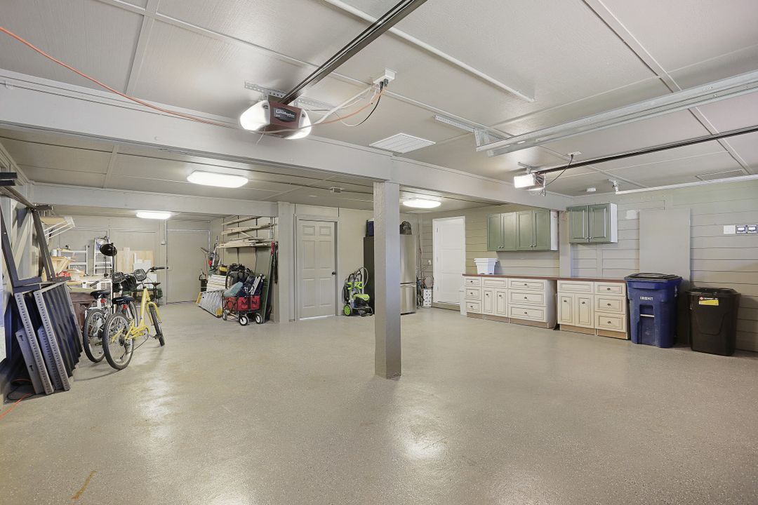 3824 Survey Cir, Bonita Springs, FL 34134