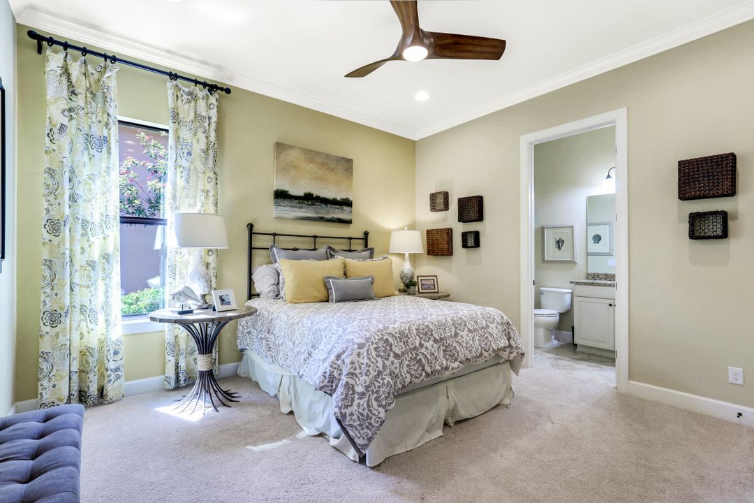 8697 Cavano St, Naples, FL 34119