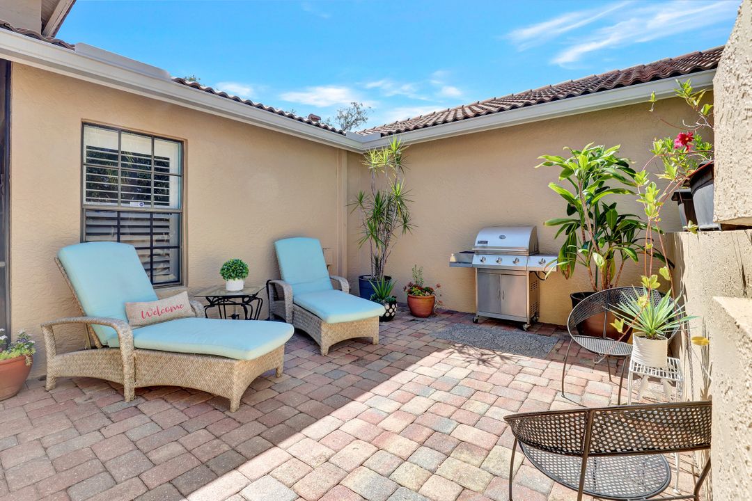 12761 Maiden Cane Ln, Bonita Springs, FL 34135