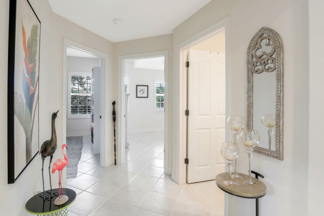 8157 Saratoga Dr #1501, Naples, FL 34113