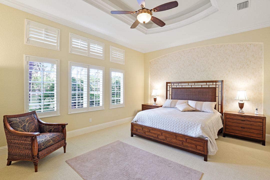 10734 Mirasol Dr #301, Miromar Lakes, FL 33913