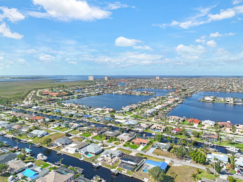 5243 SW 3rd Ave, Cape Coral, FL 33914