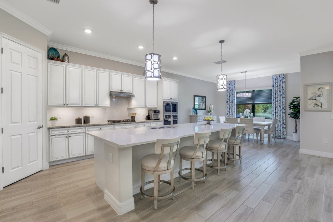 2336 Grenadine Way, Naples , FL 34120