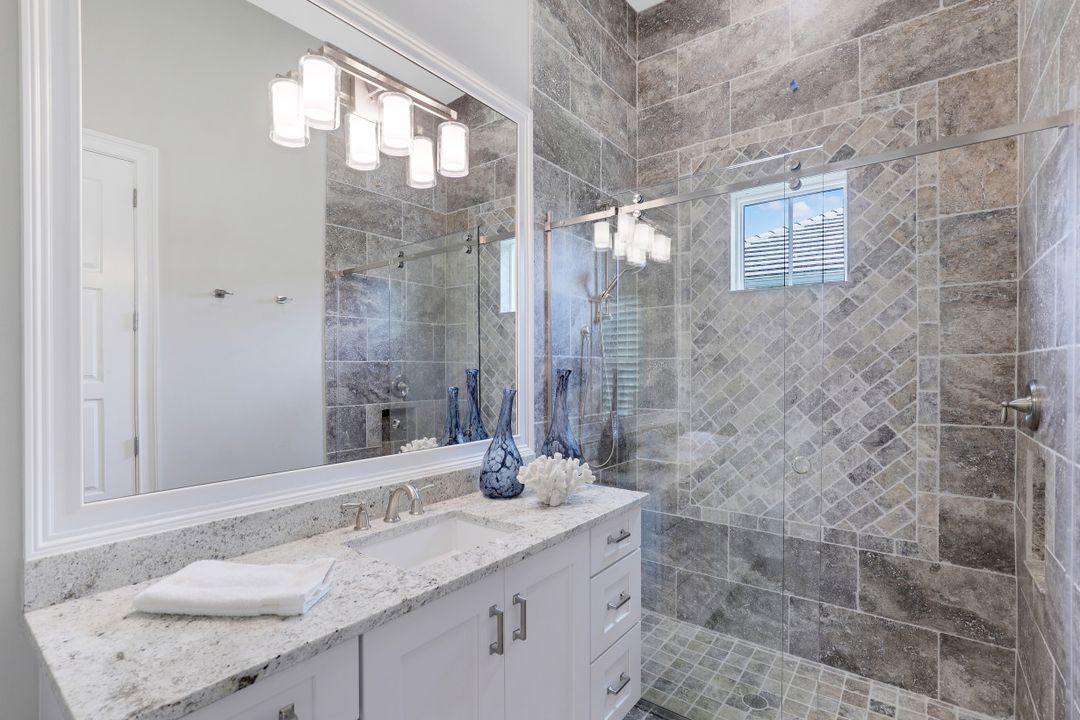 3243 Tavolara Ln, Naples, FL 34114