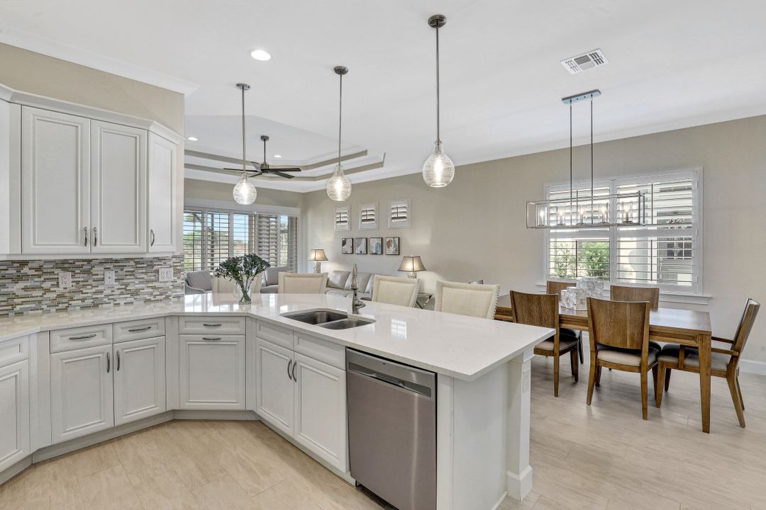 5778 Highbourne Dr, Naples, FL 34113