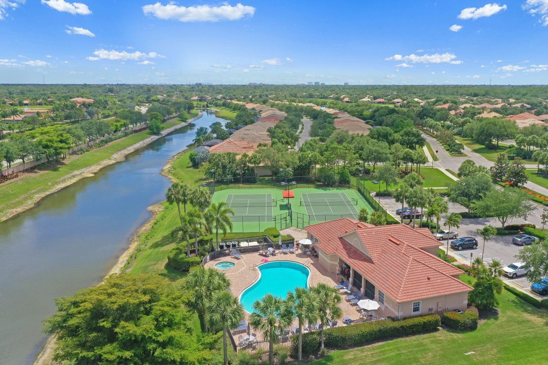 10354 Flat Stone Loop, Bonita Springs, FL 34135