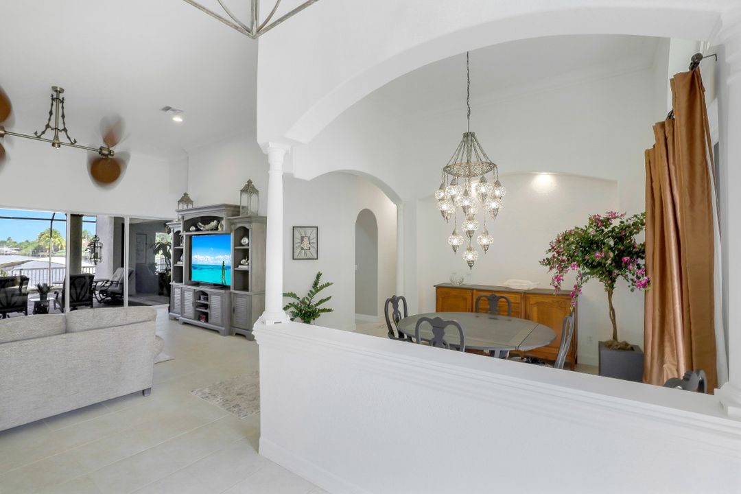 5239 SW 27th Ave, Cape Coral, FL 33914