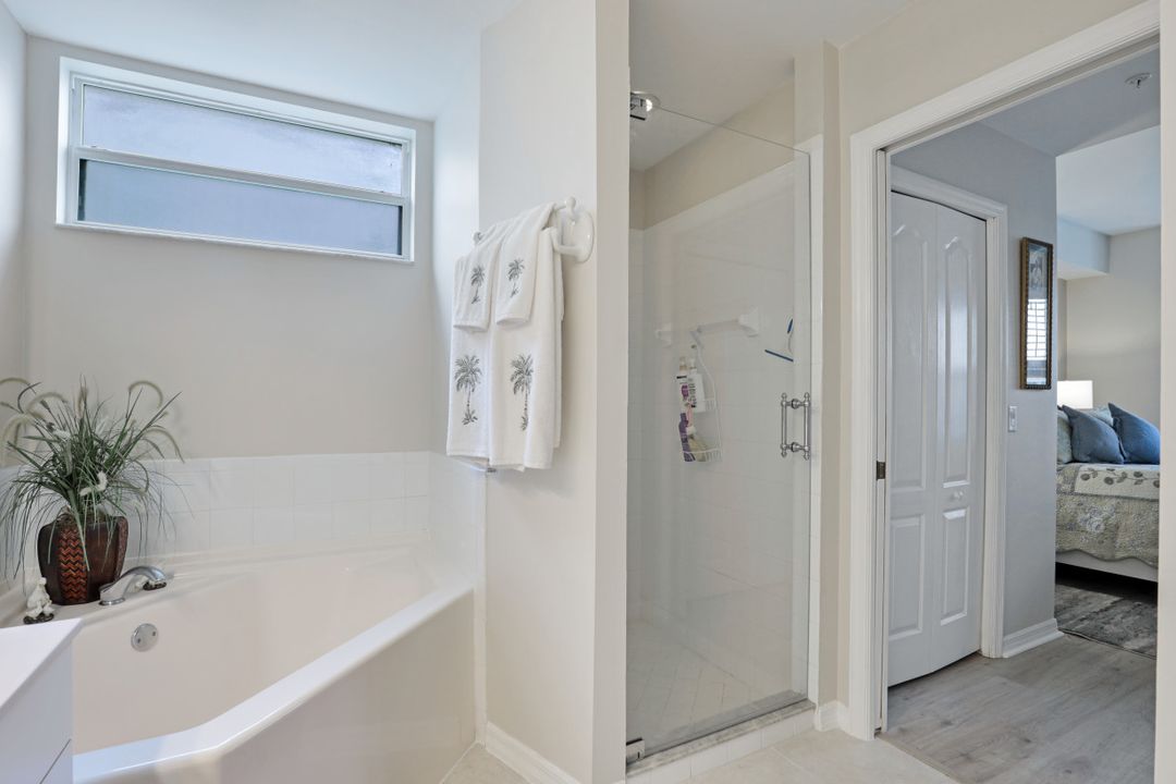 2810 Cypress Trace Cir #2111, Naples, FL 34119