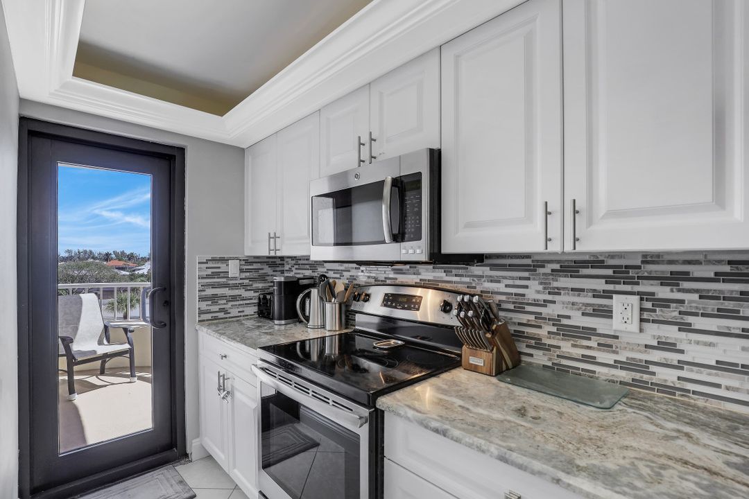 440 Seaview Ct, Marco Island, FL 34145