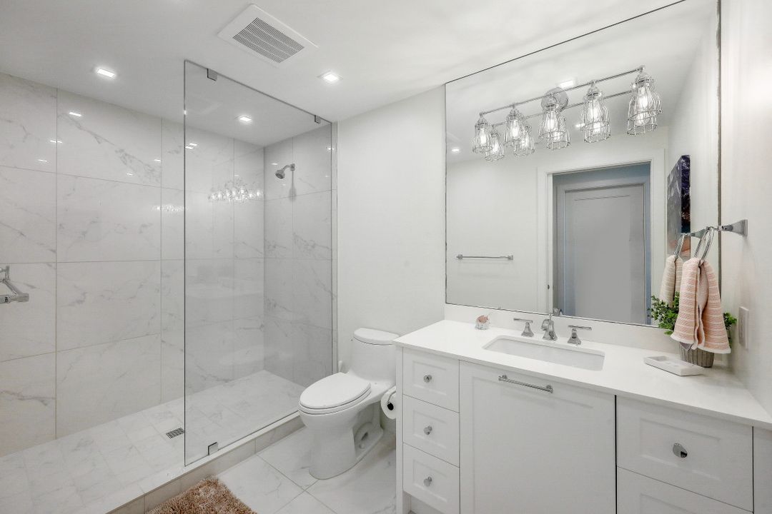 13915 Old Coast Rd #606, Naples, FL 34110