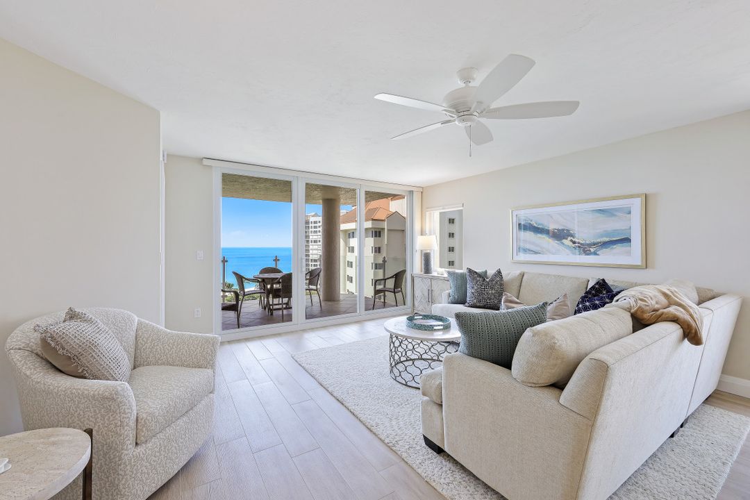 40 Seagate Dr #1004, Naples, FL 34103