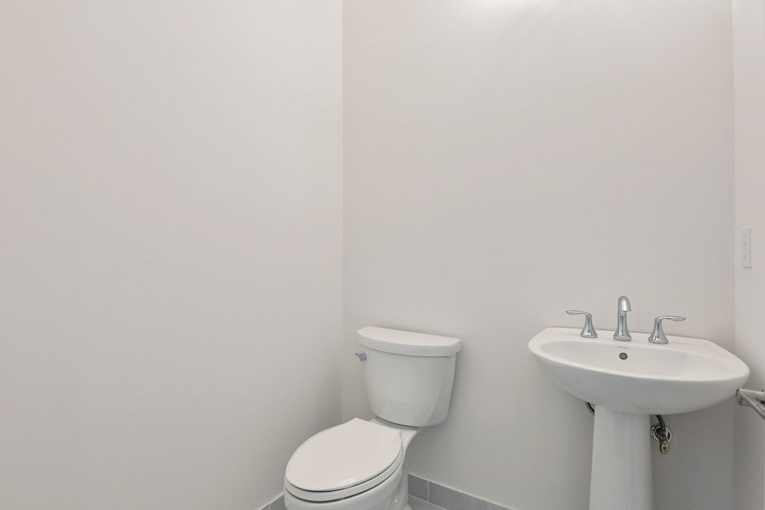 28549 Terramore Ct, Bonita Springs, FL 34135