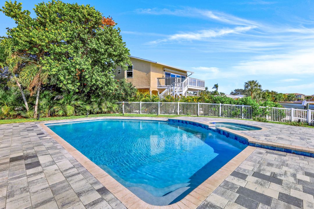 120 79th St S, St. Petersburg, FL 33707
