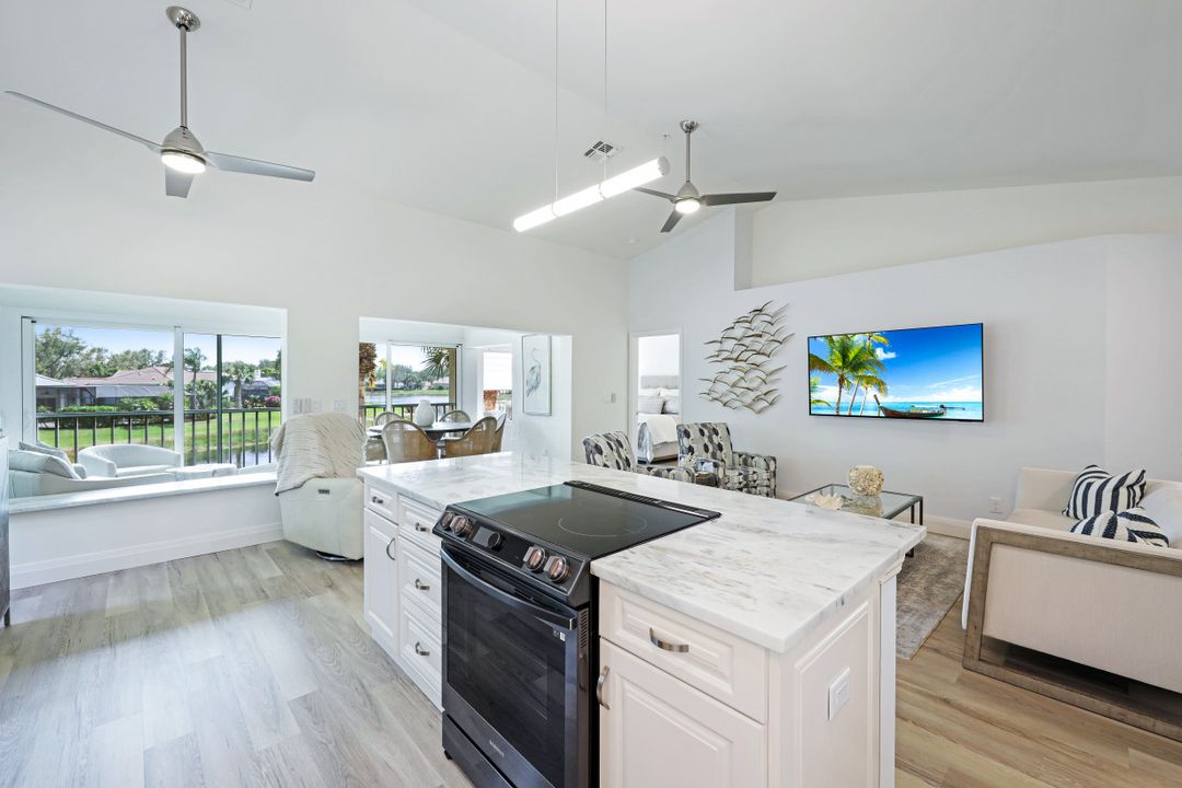 24820 Lakemont Cove Ln #201, Bonita Springs, FL 34134