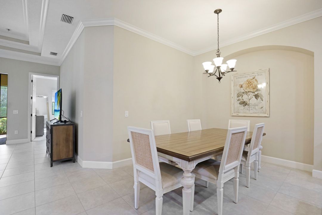 9181 Isla Bella Cir, Bonita Springs, FL 34135