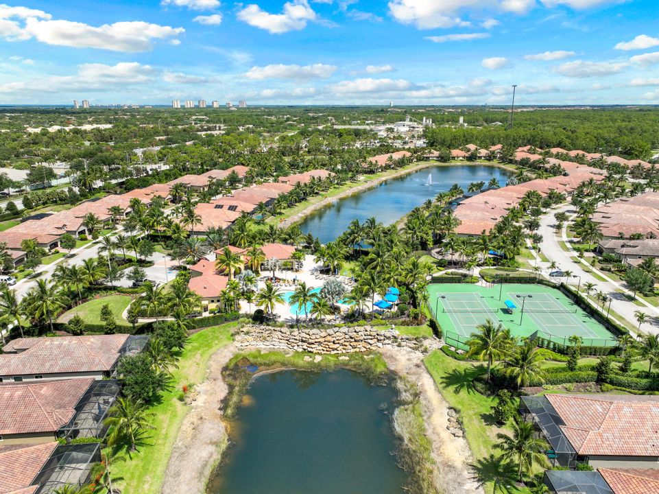 9160 Isla Bella Cir, Bonita Springs, FL 34135