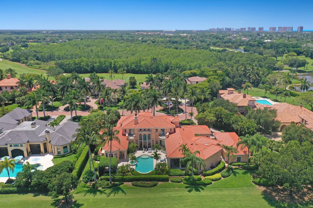 9779 Bent Grass Bend, Naples, FL 34108