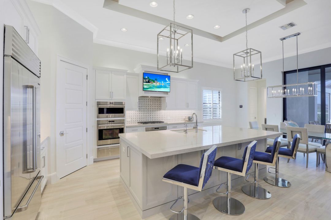 16361 Corsica Way, Naples, FL 34110