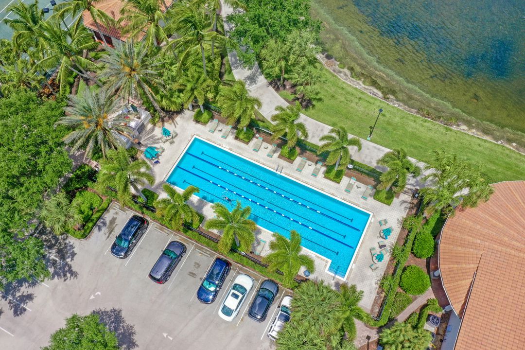 5641 Eleuthera Way, Naples, FL 34119