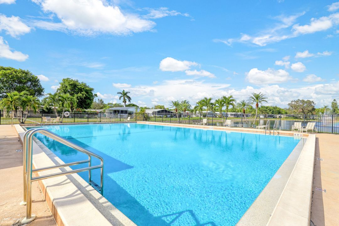 34 Covey Ln #34, Naples, FL 34114