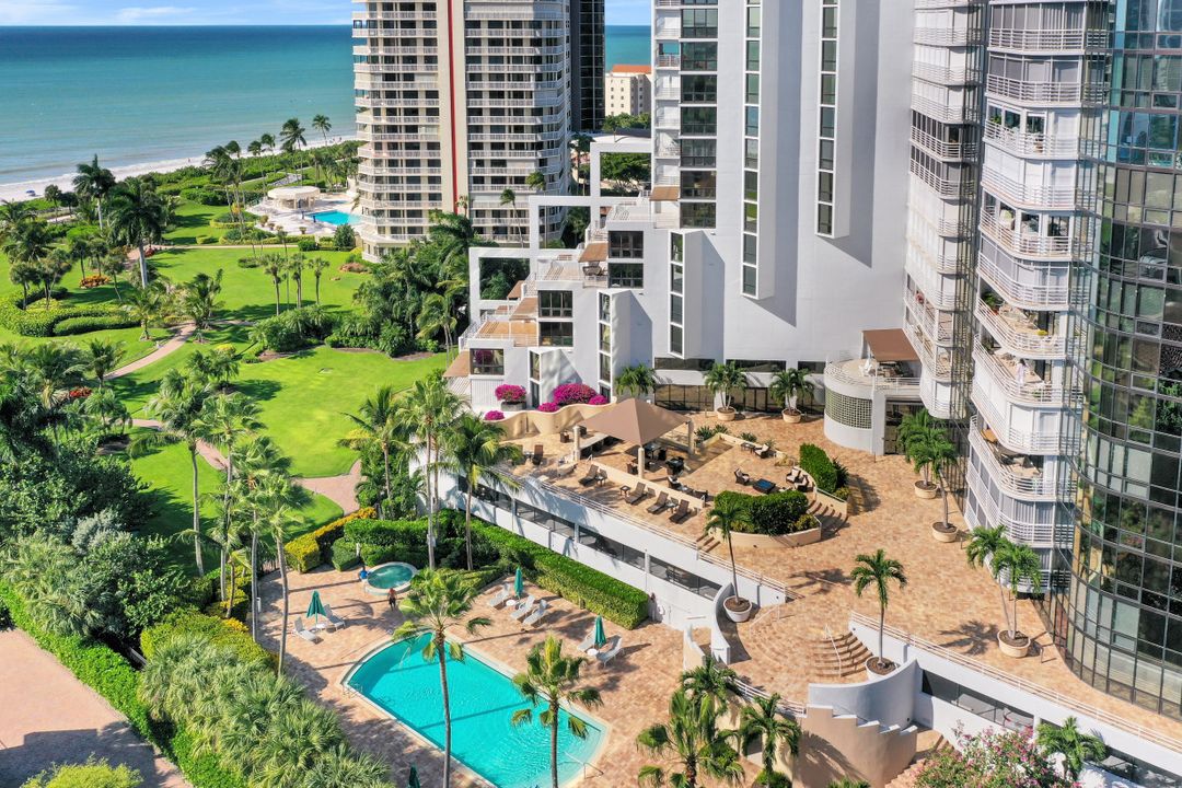 4751 Gulf Shore Blvd N #804, Naples, FL 34103