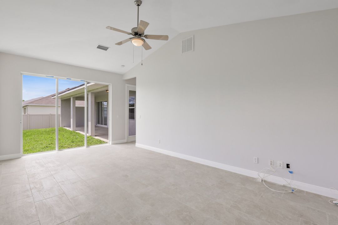 2921 SW 16th Pl, Cape Coral, FL 33914