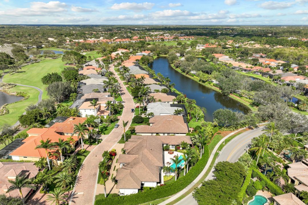 2546 Augusta Dr, Naples, FL 34109