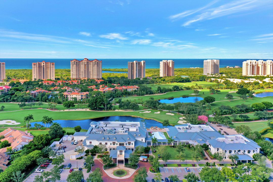 5637 Turtle Bay Dr #17, Naples, FL 34108