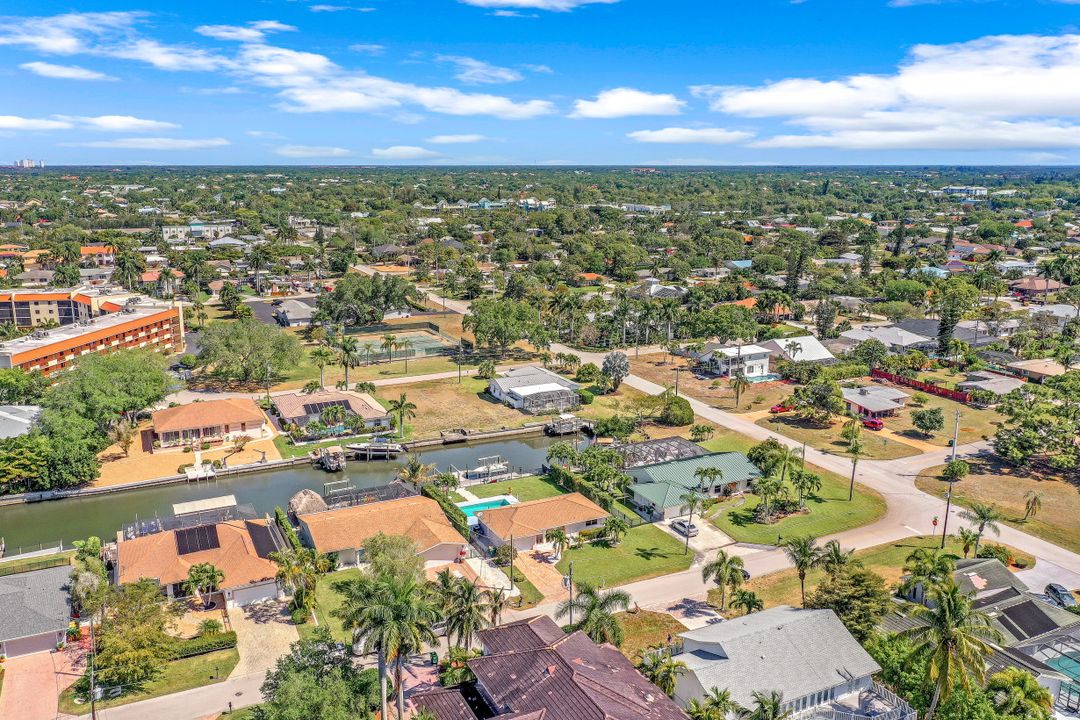 207 6th St, Bonita Springs, FL 34134