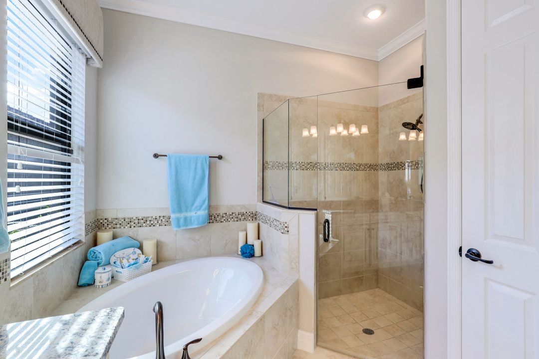 28111 Kerry Ct, Bonita Springs, FL 34135