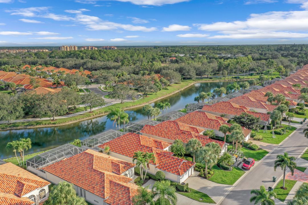 4462 Novato Ct, Naples, FL 34109