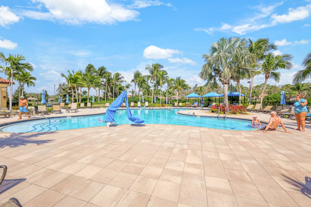 9129 Isla Bella Cir, Bonita Springs, FL 34135