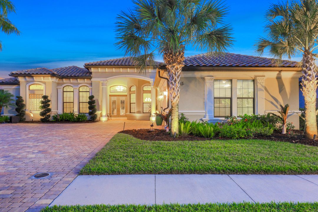 10565 Espanola Dr, Bonita Springs, FL 34135