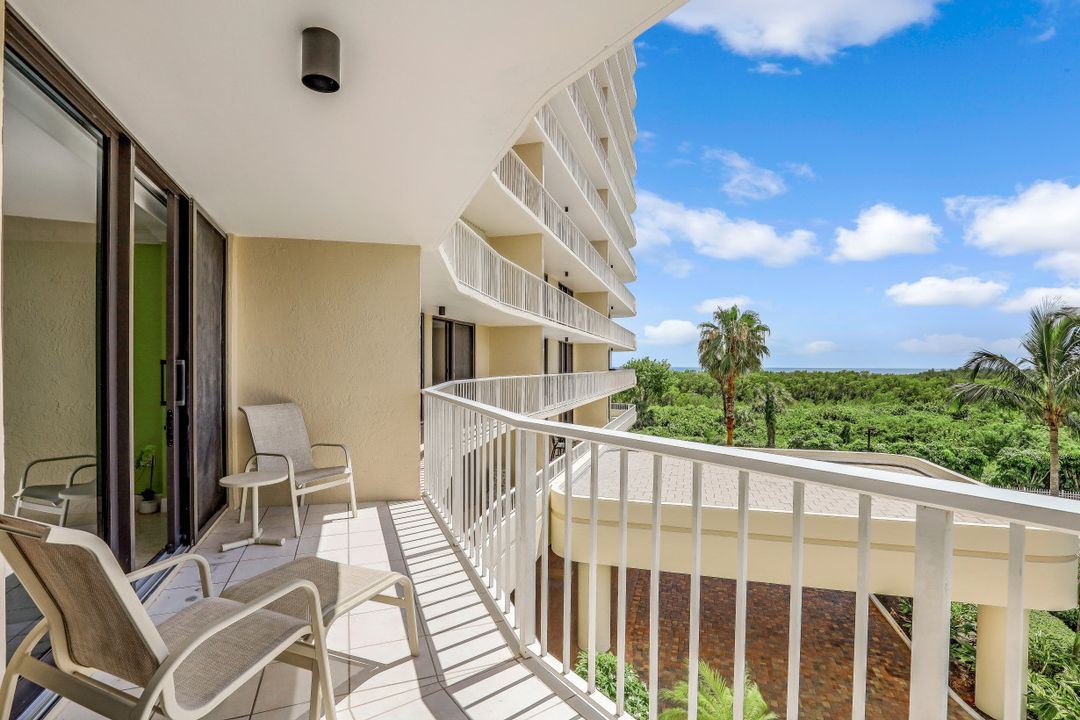 440 Seaview Ct #301, Marco Island, FL 34145