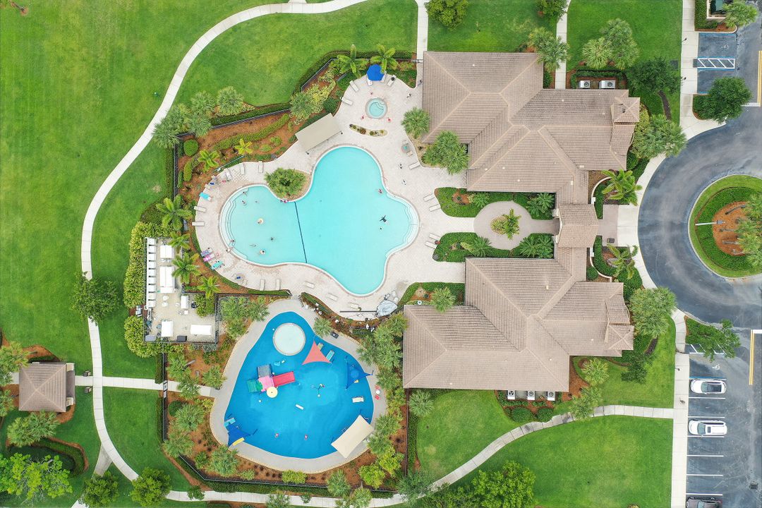 10119 Mimosa Silk Dr, Fort Myers, FL 33913