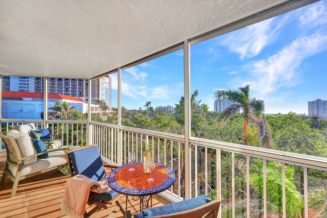 5501 Heron Point Dr #302, Naples, FL 34108