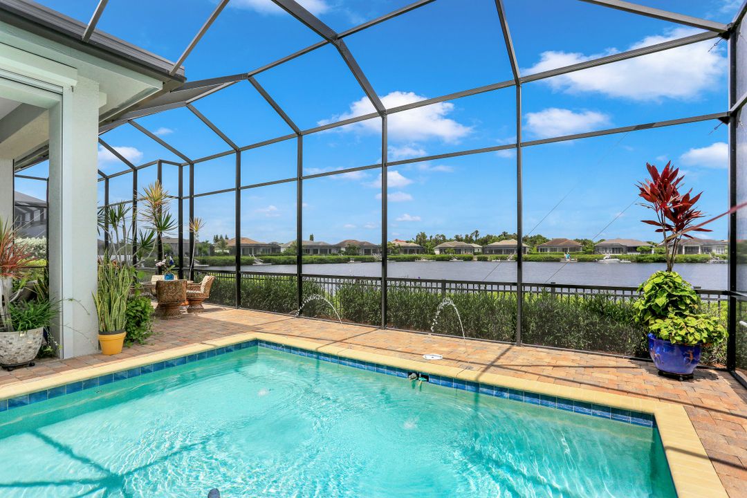 17212 Hidden Estates Cir, Fort Myers, FL 33908