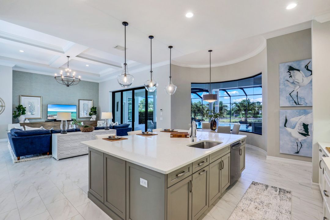 9011 Arrezo Ct, Naples, FL 34119