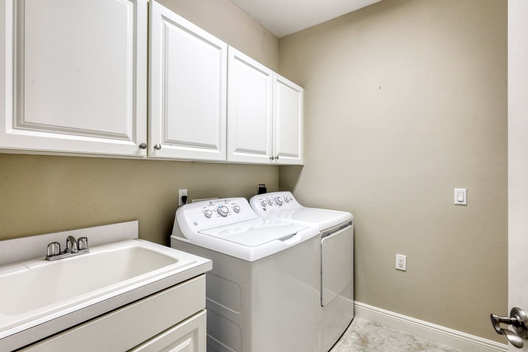 1466 Borghese Ln #201, Naples, FL 34114