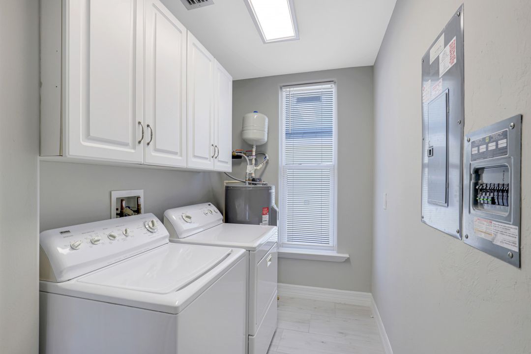 261 Key W Ct, Fort Myers Beach, FL 33931