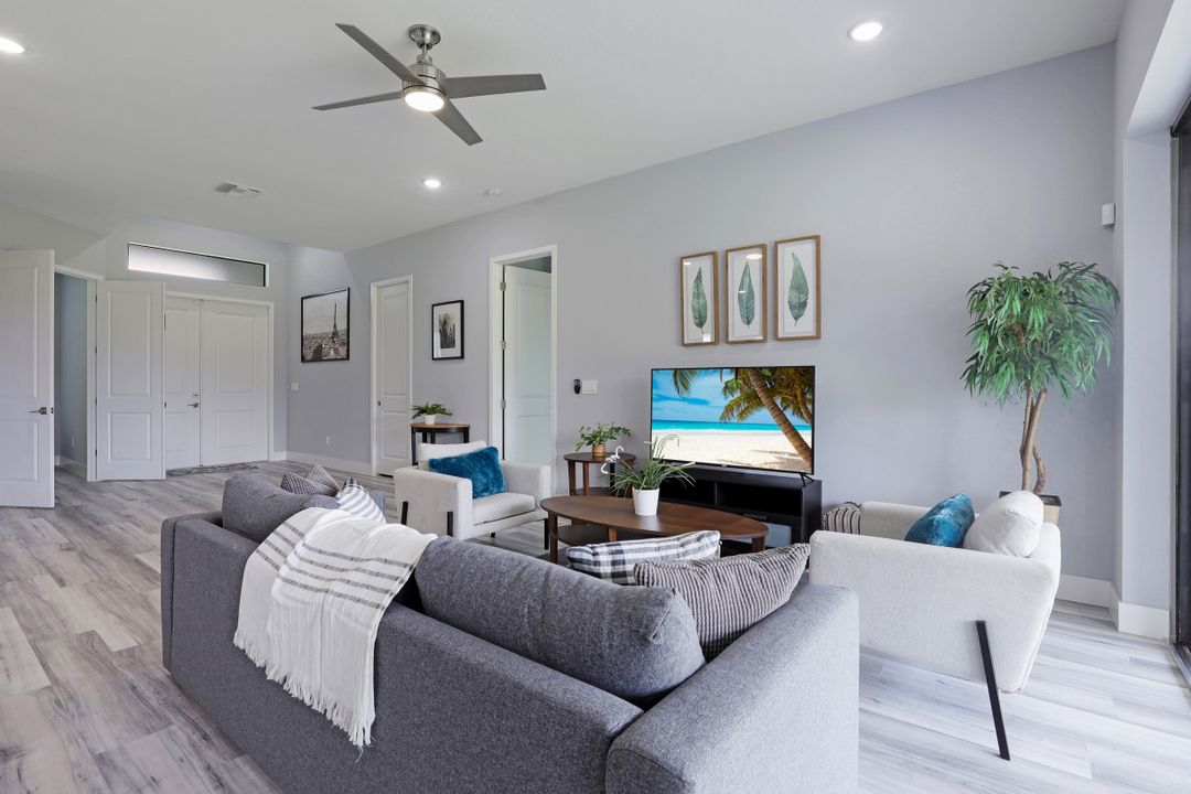 3400 W Gator Cir, Cape Coral, FL 33909