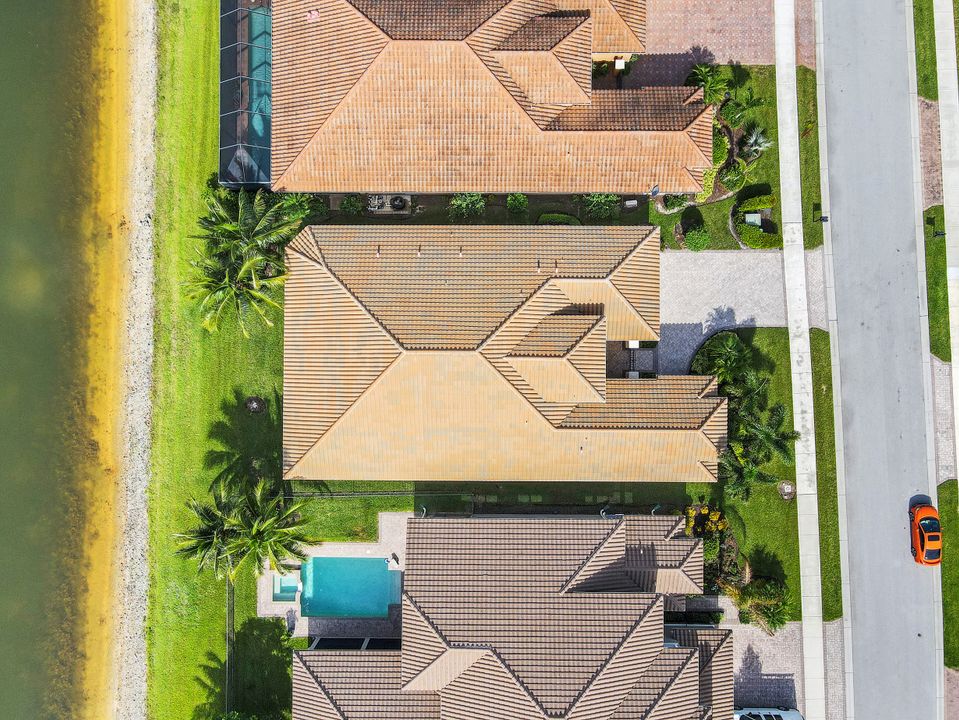 2915 Cinnamon Bay Cir, Naples, FL 34119