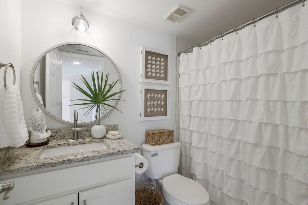 5716 Deauville Cir, Naples, FL 34112